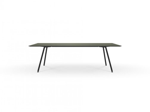 The versatile Y dining table: 10 people