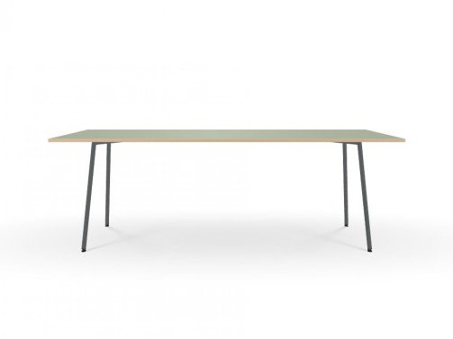 The versatile Y dining table: 12 people