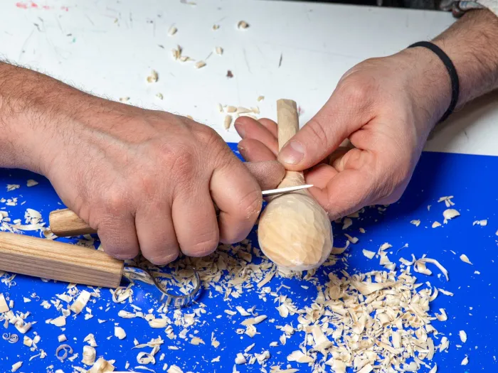 Intaglio del legno all'aperto