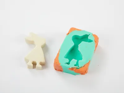 Storage and shelf life of silicone components