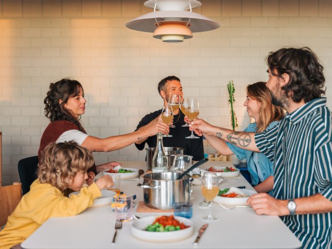 Eroe di tutti i giorni: Il robusto tavolo da pranzo