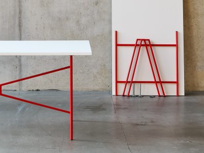 Durchdacht & günstig: Der X Tisch ist beides
