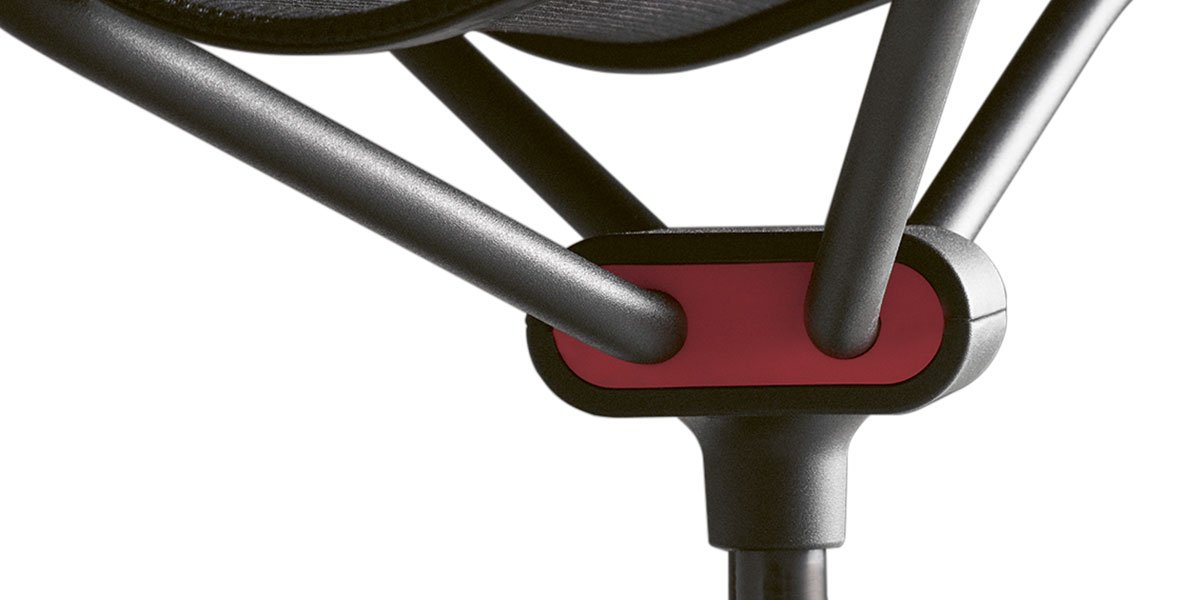 Beweglicher, starker Rücken dank neuem Dondola®-Sitzgelenk.