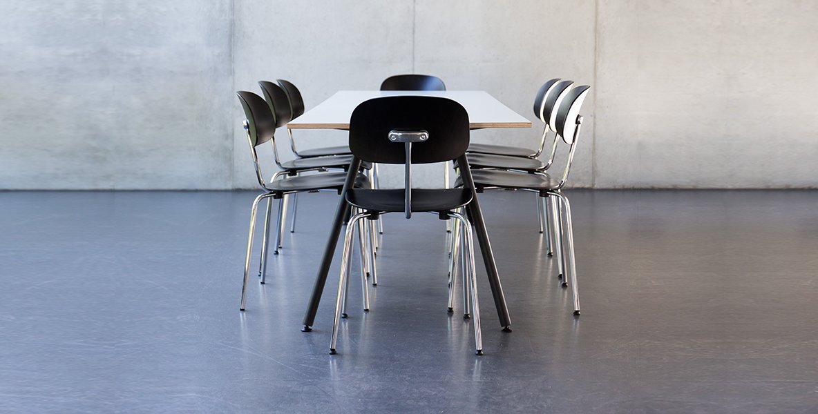 Compre sillas para su mesa de conferencias