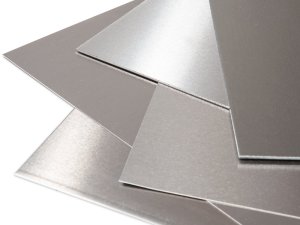 Unser Service: Alublech-Zuschnitte nach Maß