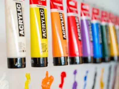 ¡Abril se pinta de colores!