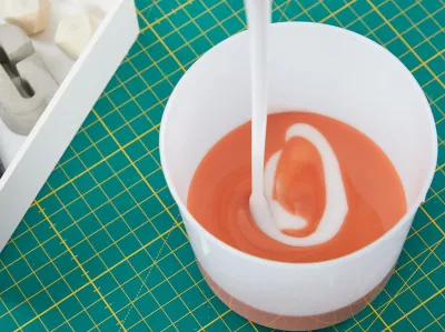 How to mix 2-component silicones