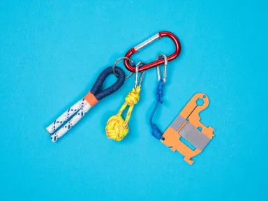 DIY Bag Charm aus geknüpftem Seil