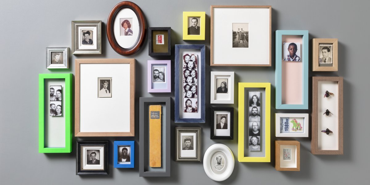 Passport photos: not only for the passport, now also for the picture frame