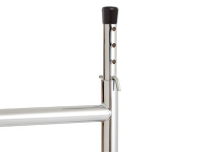 Regolare l'altezza e sedersi in modo ergonomico