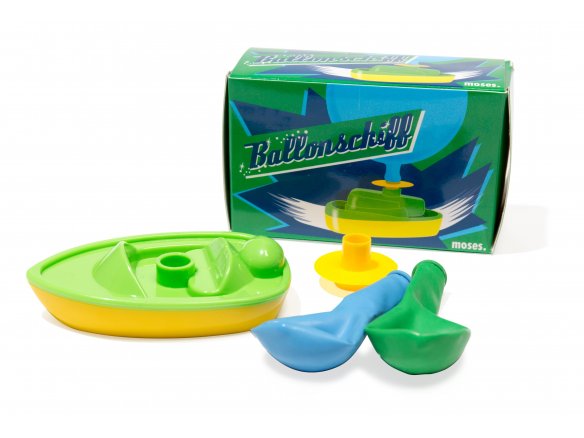 Balloon powered boat
