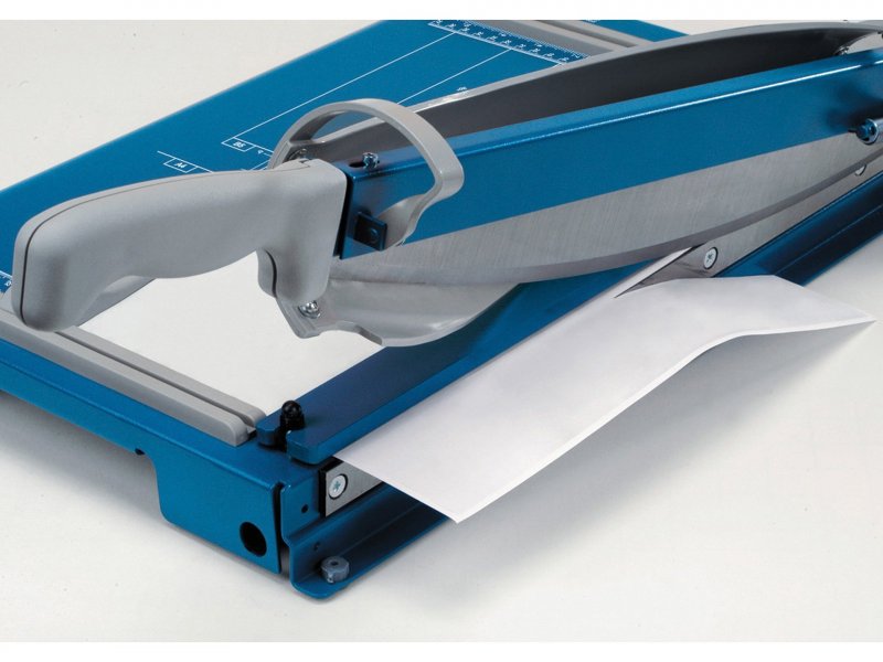 Үлкен шырынды бөкселер мен жамбастар