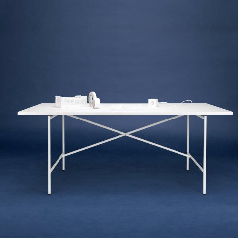 Tisch E2 Basic, versetztes Kreuz Gestell: weiß, Tischplatte: weiß, 25x900x1800 mm