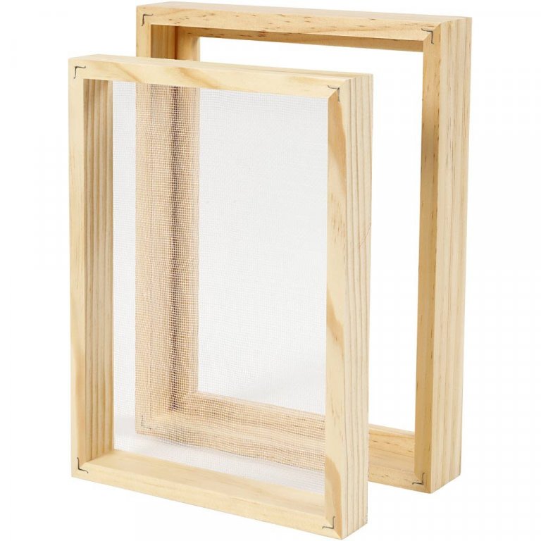Double frame for paper scooping